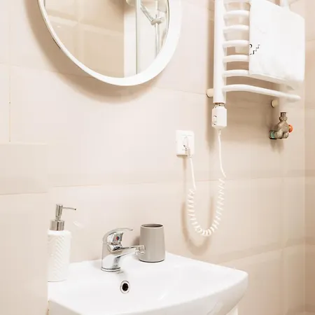Apartment Charming With Separate Kitchen - Krakow, Kazimierz - By Upstairs Krakow